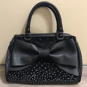 ‼️PRICE FIRM‼️Betsey Johnson Black Bow Satchel